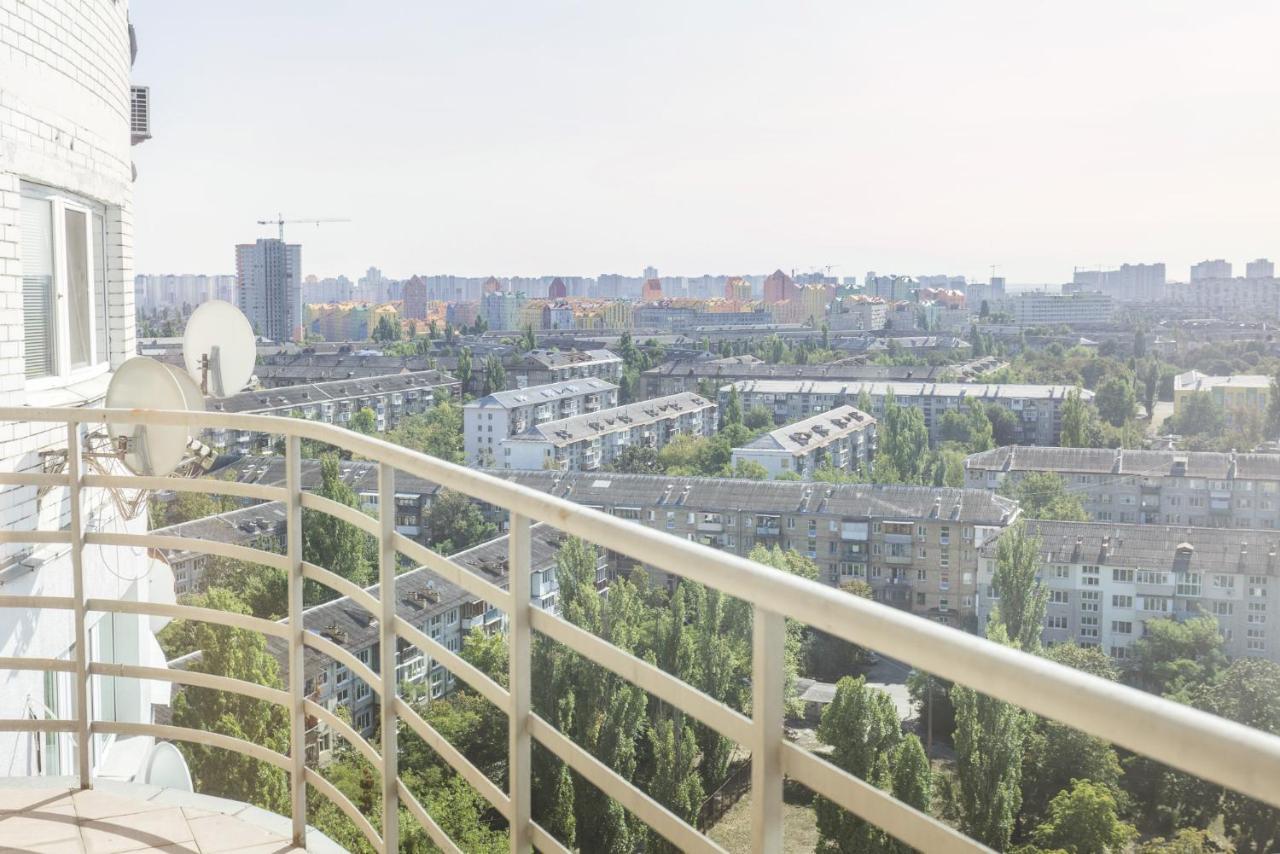 Apartments On Darnitsa Kiev Dış mekan fotoğraf